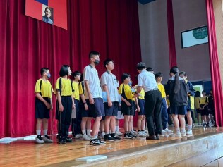 113學年度五六月朝會頒獎:LINE_ALBUM_0522朝會頒獎_250605_4