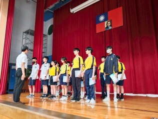 113學年度五六月朝會頒獎:LINE_ALBUM_0522朝會頒獎_250605_5